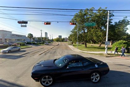 [09-19-2021] Harris County, TX - One Person Seriously Injured After a Motorcycle Crash At Studemont