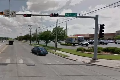 [11-16-2021] Lubbock County, TX - Multiple People Injured in Two-Vehicle Crash at 50th Street and Bangor