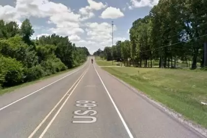 [01-13-2022] Tyler County, TX - Funeral Home Van Involved in Two-Vehicle Crash on U.S. Highway 69